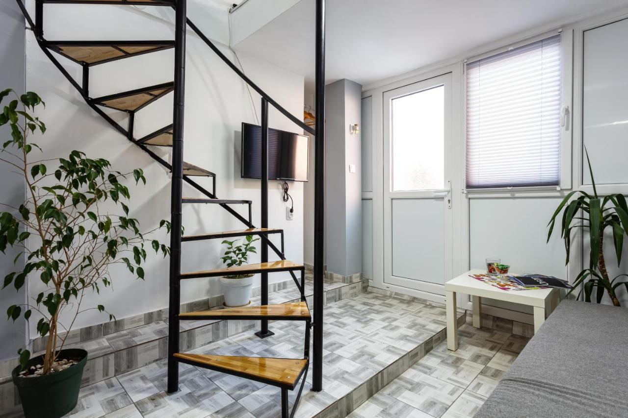 Sb Centar Apartmani Ni Exterior foto